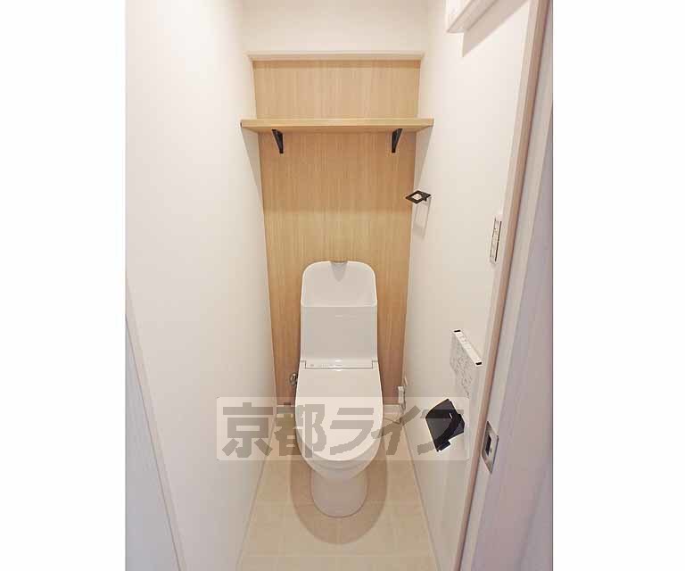 トイレ　ウォシュレット機能付きのトイレです。