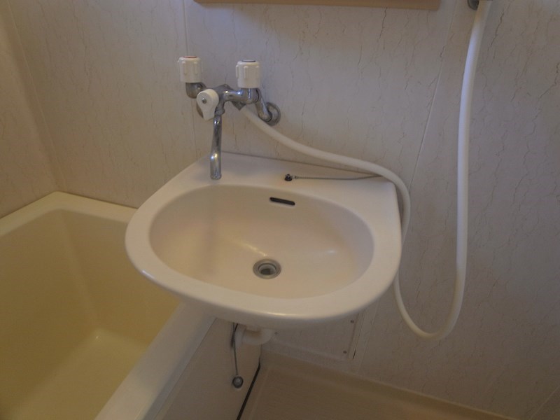 洗面設備　同物件・別部屋写真