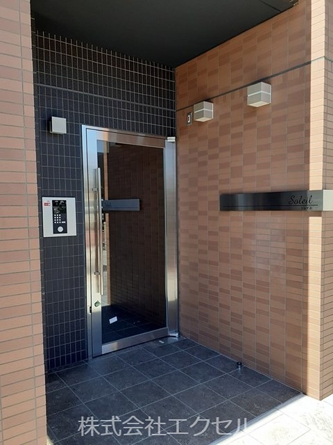 エントランス　オートロック完備
