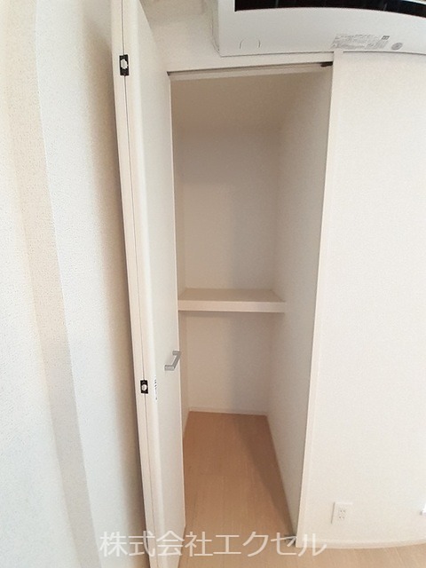 その他部屋・スペース　収納付き