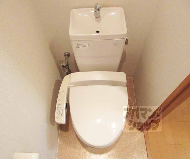 トイレ　ウォシュレット付き！