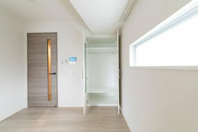 収納　写真は同タイプ住居です。