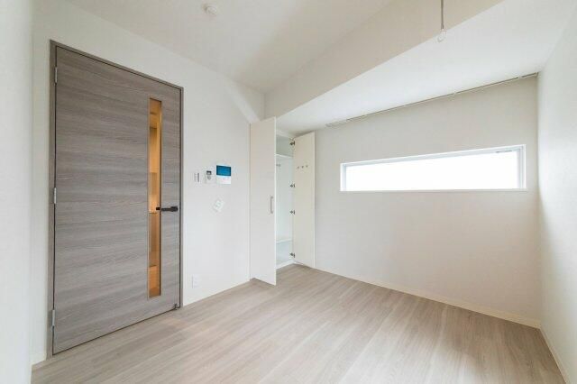 居室・リビング　写真は同タイプ住居です。