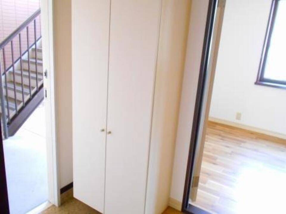収納　シューズボックス