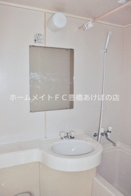 洗面設備　同型別部屋写真