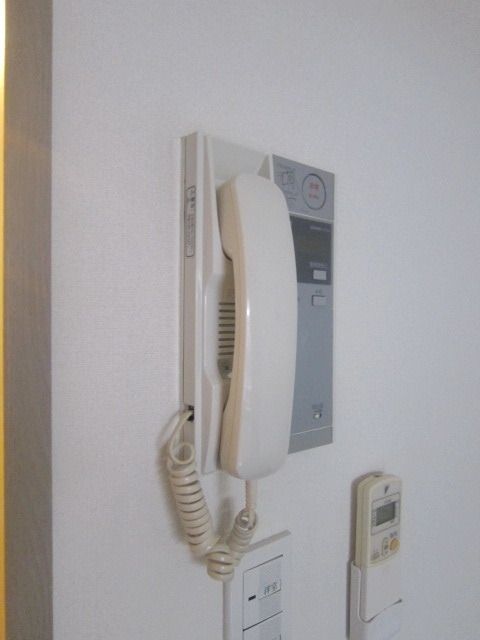 セキュリティ　★インターホンです★