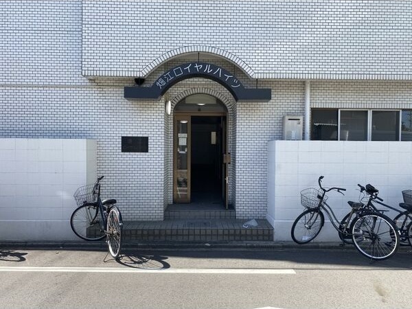 エントランス　名古屋で一番初期費用の安い賃貸専門の不動産会社です(^^)