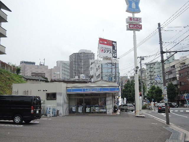 コンビニ　ローソン横浜大岡5丁目店（コンビニ）まで399m