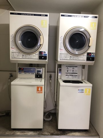 その他　1階コインランドリー