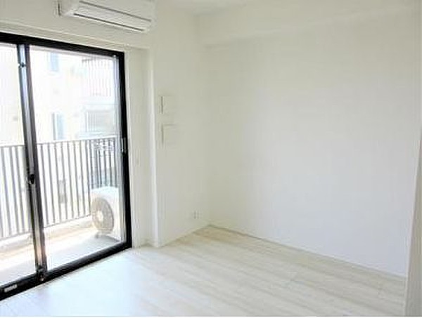 居室・リビング　写真は同マンションの別のお部屋の場合があります