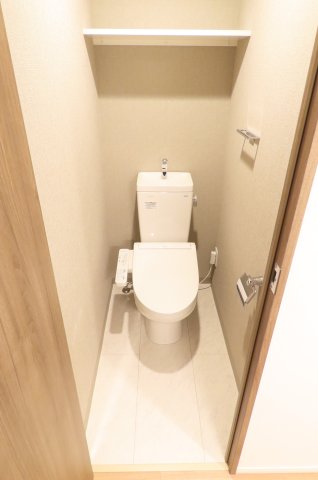 トイレ　別号室参考写真