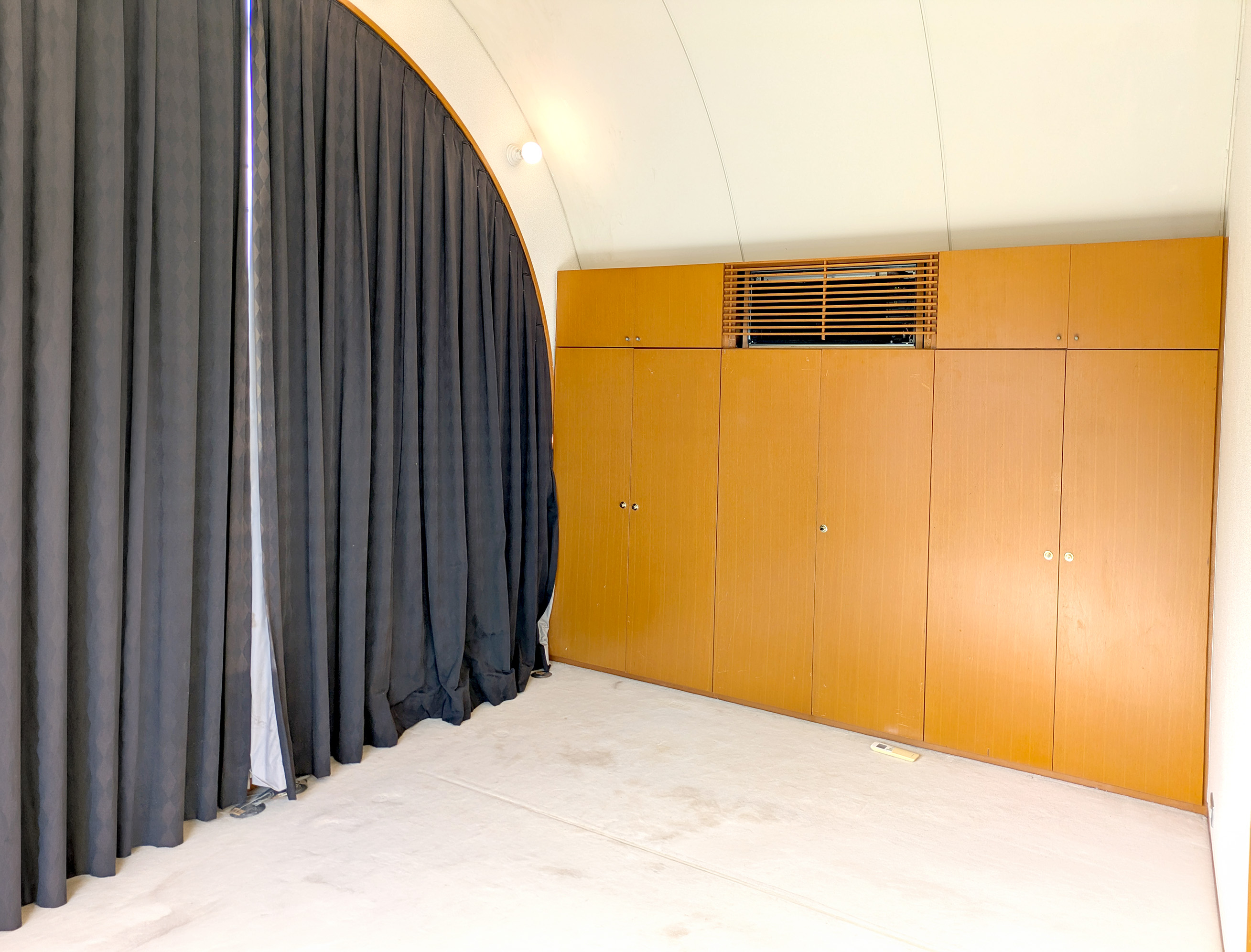 千駄ヶ谷5丁目戸建の居間写真