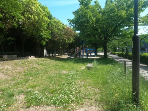 公園　山塩緑道（公園）まで816m