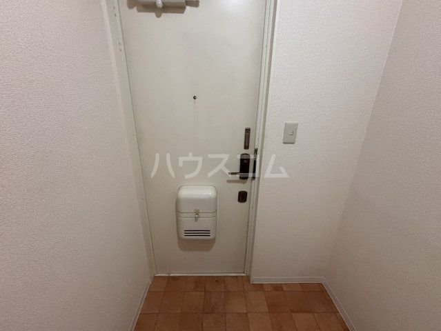 クリスタルハイツ羽衣町の玄関写真