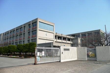 小学校　加古川市立東神吉南小学校（小学校）まで659m