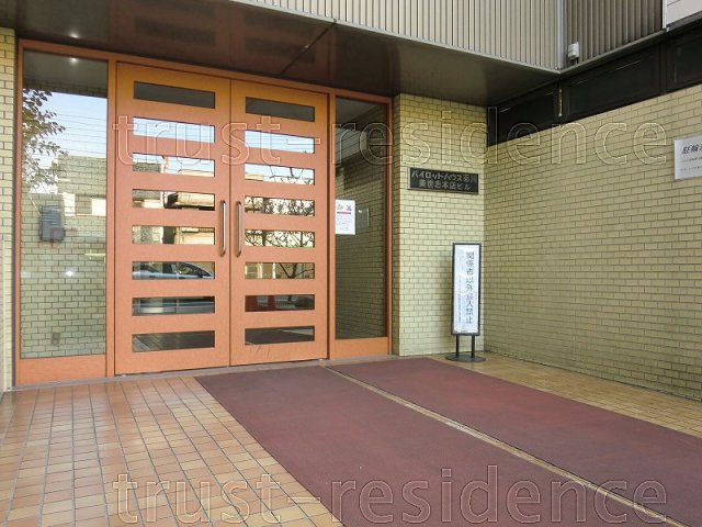 都営新宿線 菊川駅 徒歩4分 8階建 築46年の外観写真