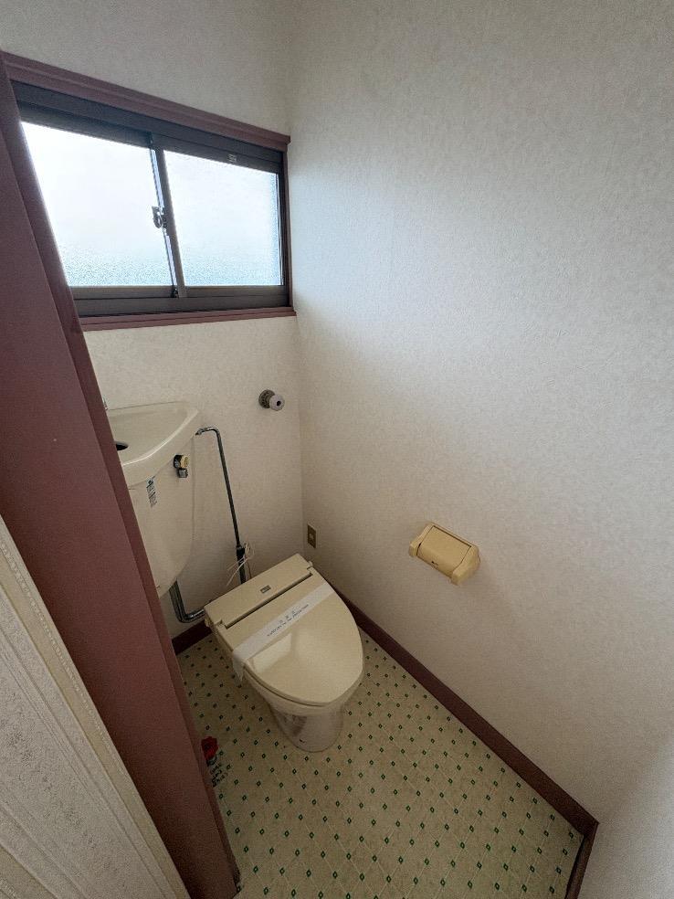 ＪＲ東北本線 花巻駅 徒歩5分 2階建 築40年のトイレ写真