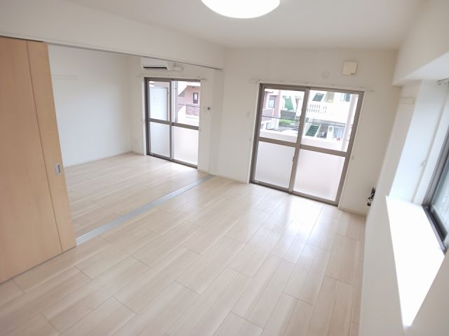 Peace terraceの居間写真