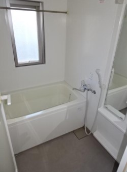 バス・シャワールーム　バス※別部屋参考写真