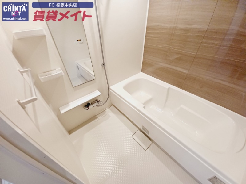 バス・シャワールーム　同型参考写真