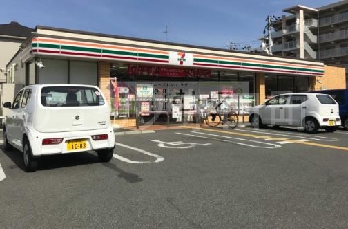 コンビニ　セブンイレブン大阪長居東1丁目店（コンビニ）まで488m