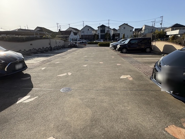 駐車場　駐車場