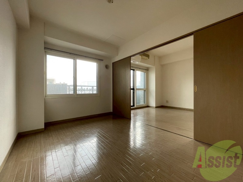 その他部屋・スペース　寝室です。二部屋をどう使うかはあなた次第です！