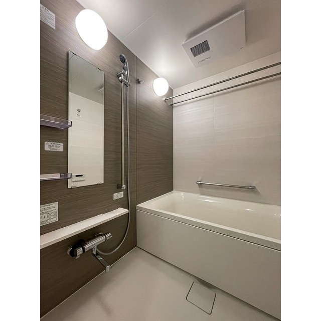 バス・シャワールーム　※写真は同タイプ住戸です。