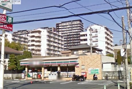 コンビニ　セブンイレブン八王子南大沢店（コンビニ）まで174m
