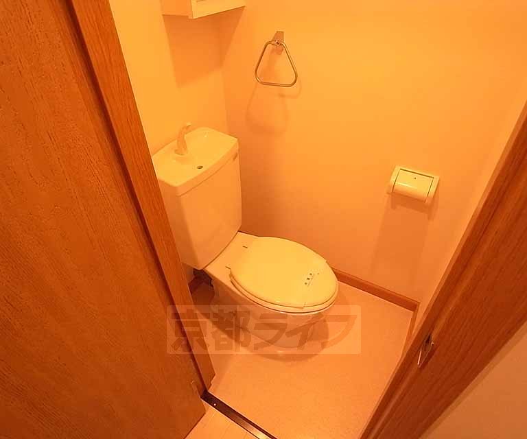 トイレ　清潔感のあるトイレです。