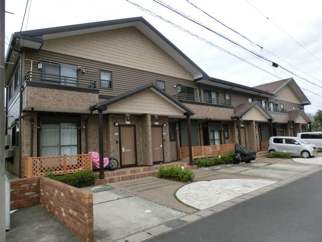 建物外観　閑静な住宅街に立地した物件です。