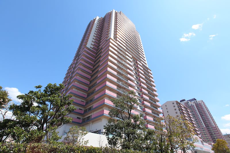 佐倉市ユーカリが丘のマンションの建物外観