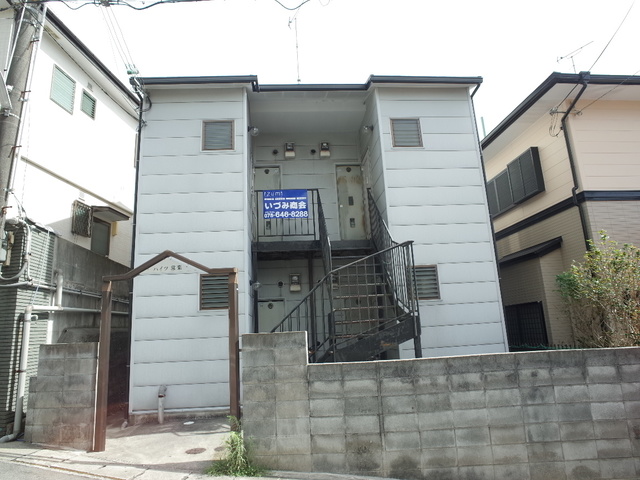 神戸市長田区大丸町のアパートの建物外観