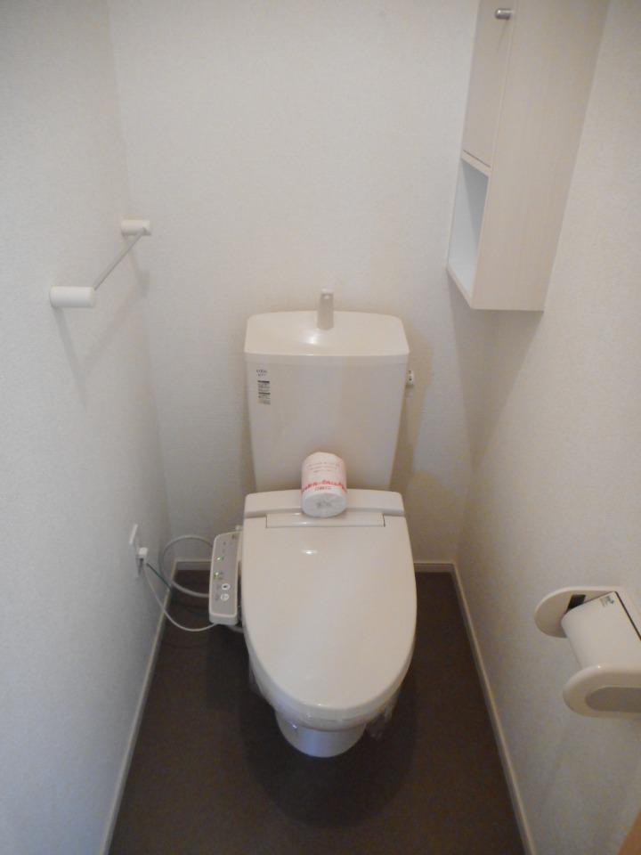 【福山市西新涯町のアパートのトイレ】