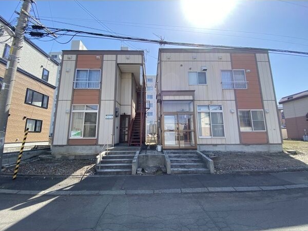 北海道札幌市西区発寒六条１３（アパート）の賃貸物件の外観