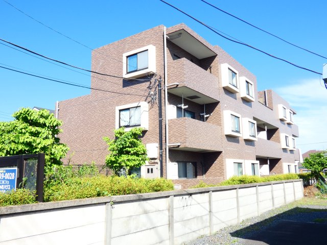 昭島市緑町のマンションの建物外観