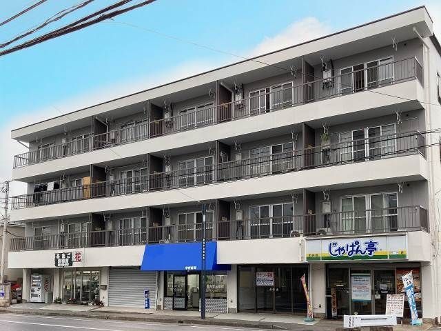 野田市柳沢のマンションの建物外観