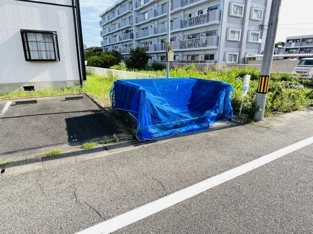 【サンビレッジ住吉Cの駐車場】