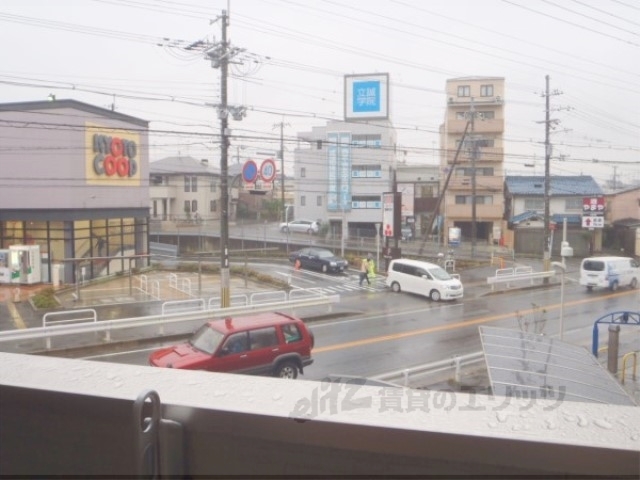 【京都市伏見区石田大受町のアパートの眺望】