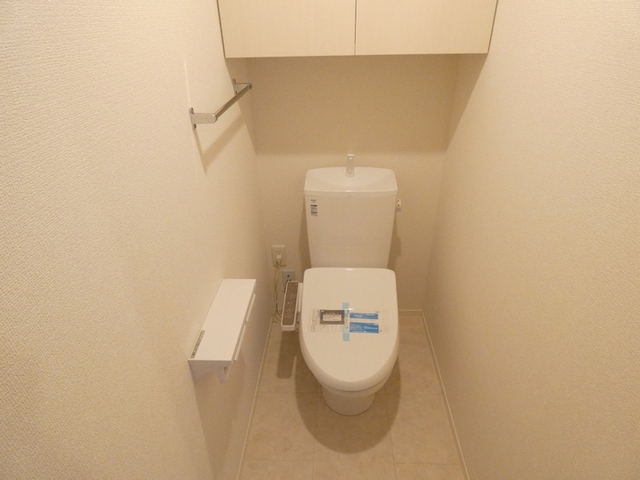 トイレ　温水洗浄暖房便座