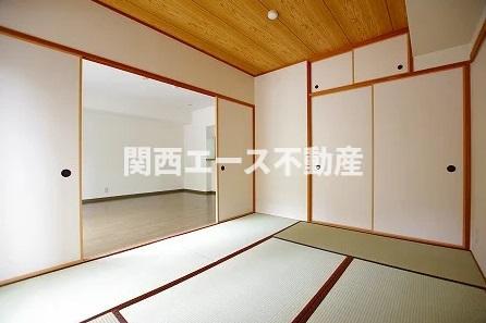 【河内長野市大矢船西町のマンションの収納】