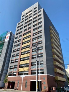 札幌市中央区南五条西のマンションの建物外観