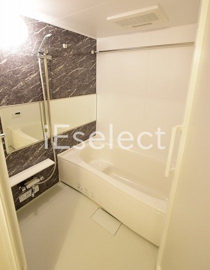 バス・シャワールーム　広々１坪バスでリラックス♪