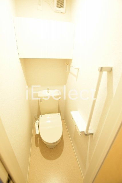 トイレ　洗浄機能付き♪