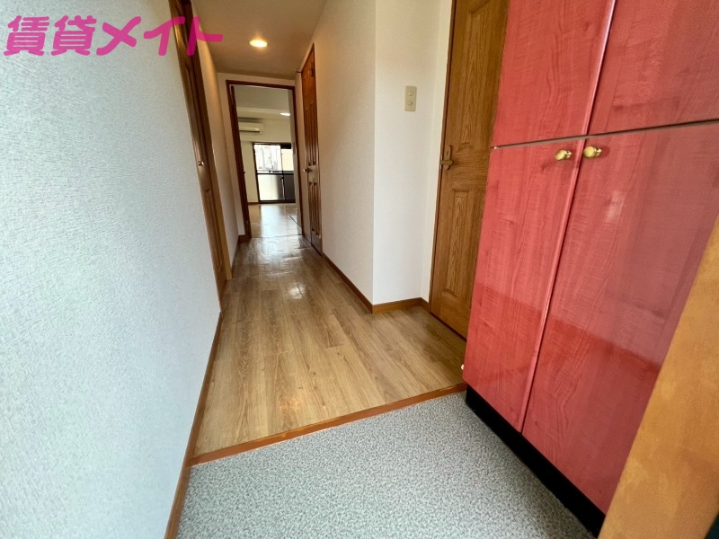 玄関　同物件別室の画像です