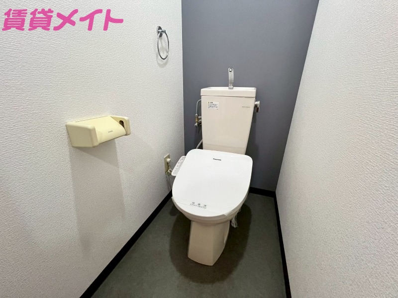 トイレ　同物件別室の画像です