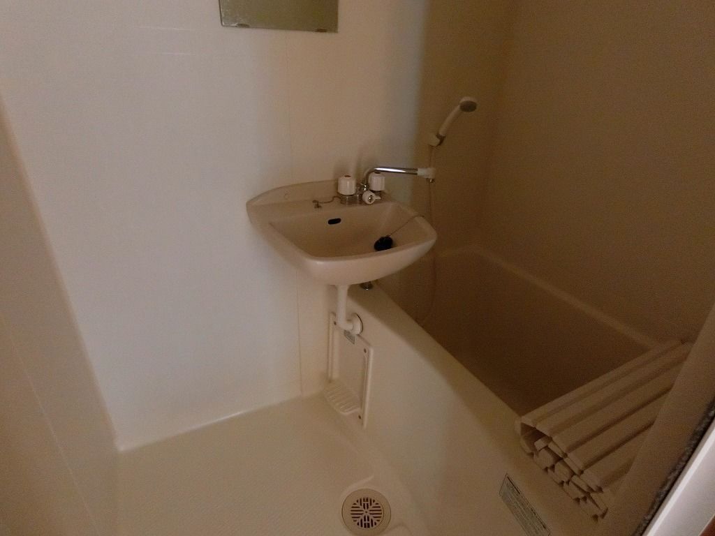 バス・シャワールーム　人気のバストイレ別です。