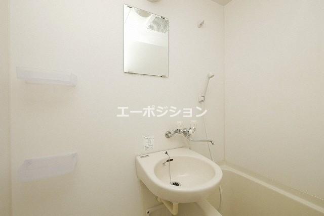 洗面設備　エルミタージュ難波南V