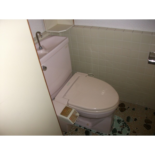 トイレ　洋式水洗トイレ