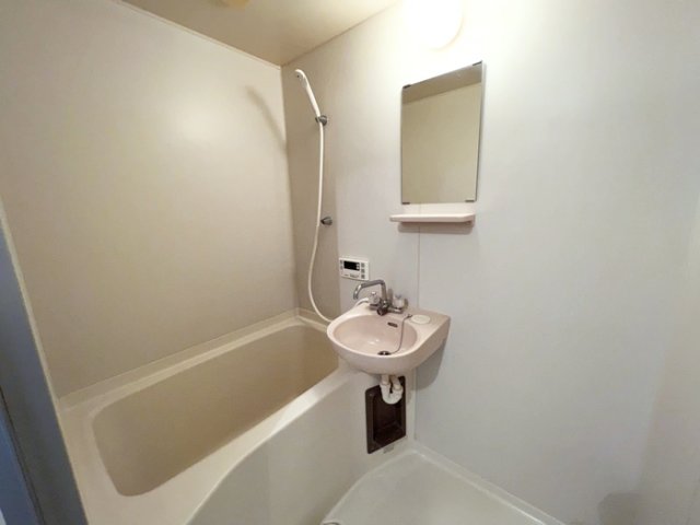 バス・シャワールーム　浴室